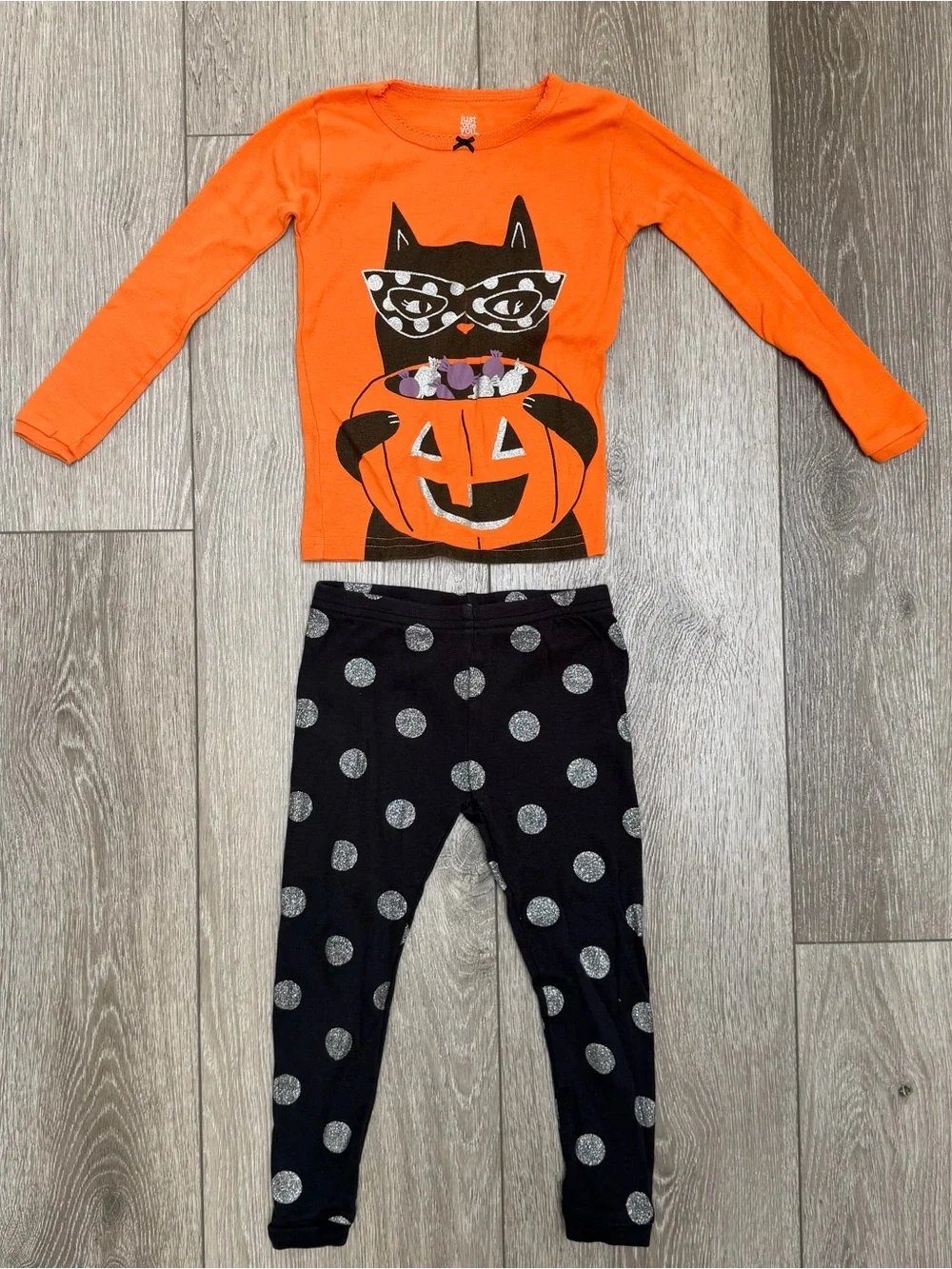 CARTERS 2PC HALLOWEEN SNUG FIT LONG SLEEVE TOP AND PANTS PAJAMA SET 3T